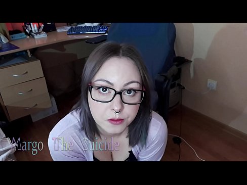 ❤️ Секси девојка са наочарима дубоко сише дилдо на камери Хард порно код нас ❌❤